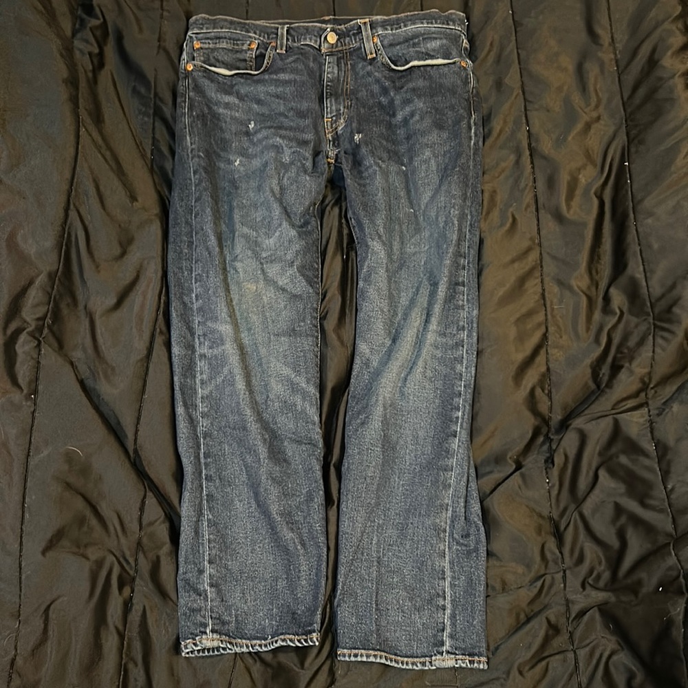 Men’s Levi jeans